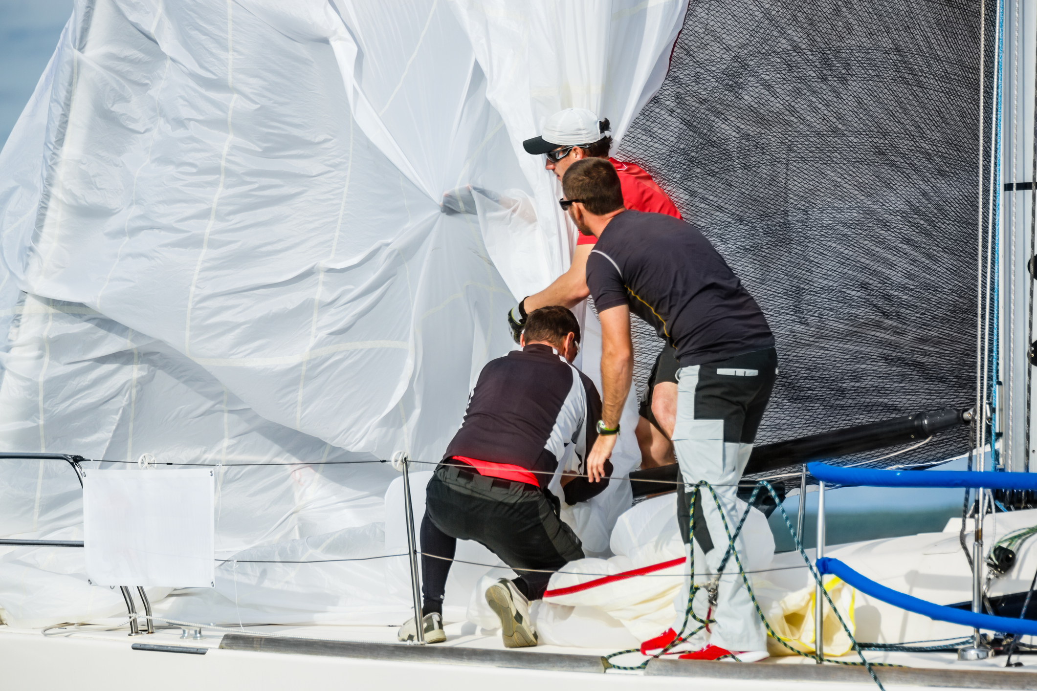 Équipiers sur un voilier